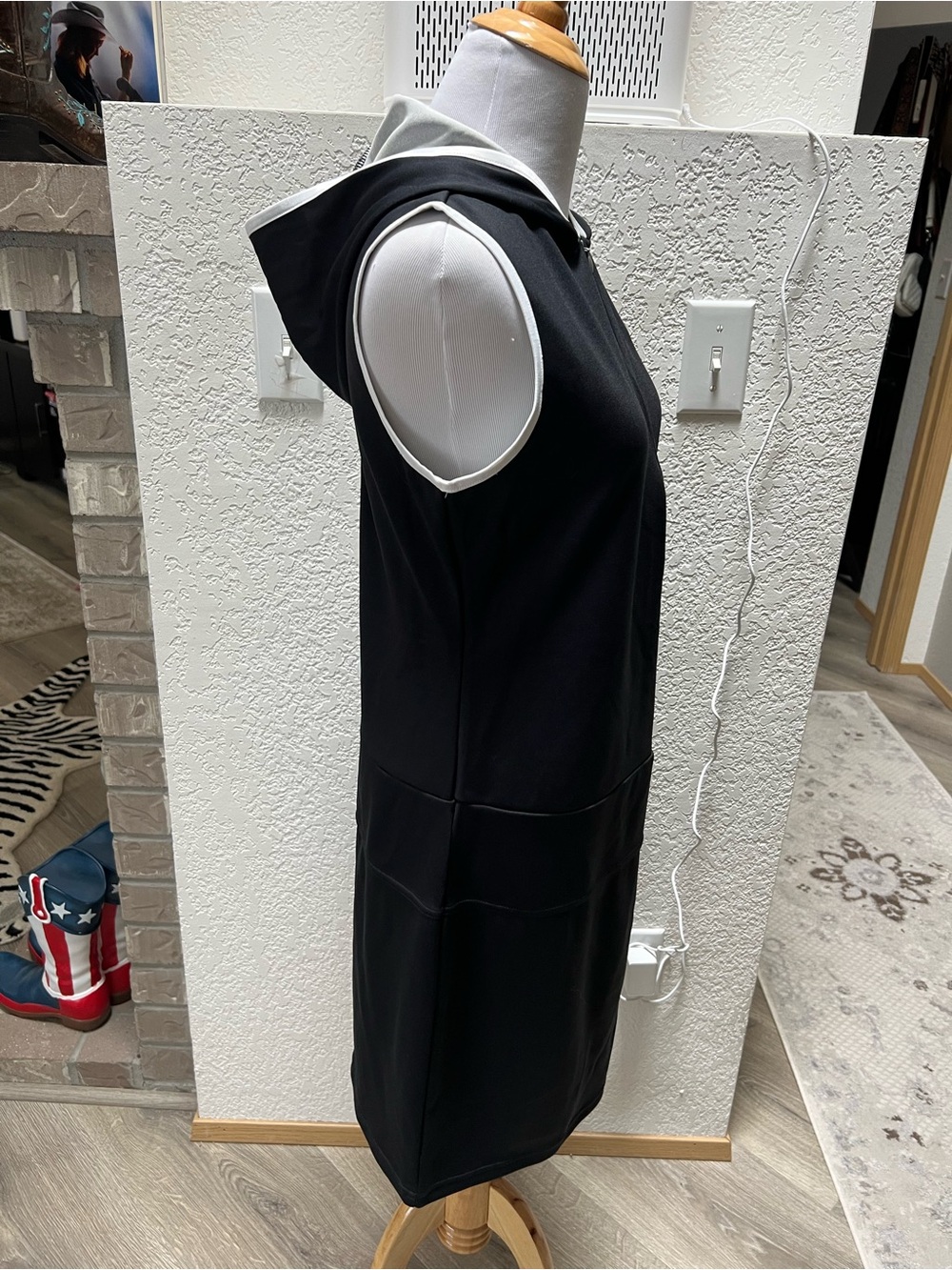 NWT Nike Women’s Essential Sleeveless Hooded Swim Cover-Up Dress - Picture 6 of 9